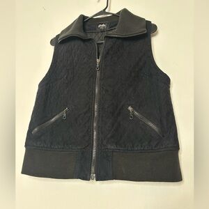 GOOD RIDER BLACK VELOUR COLLARED VEST SZ MEDIUM